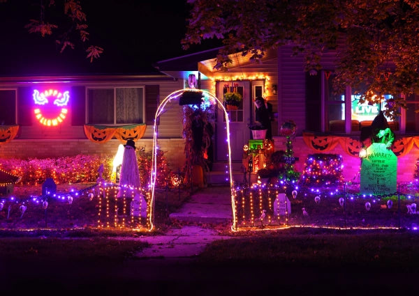 6 Eerie Ideas for Your Halloween Lights