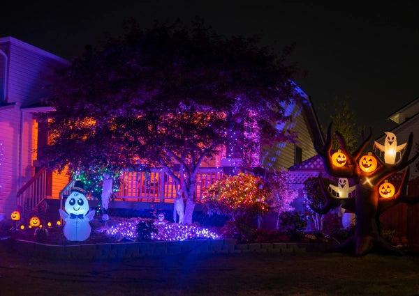 4 Tips for Halloween Decorating With Lights