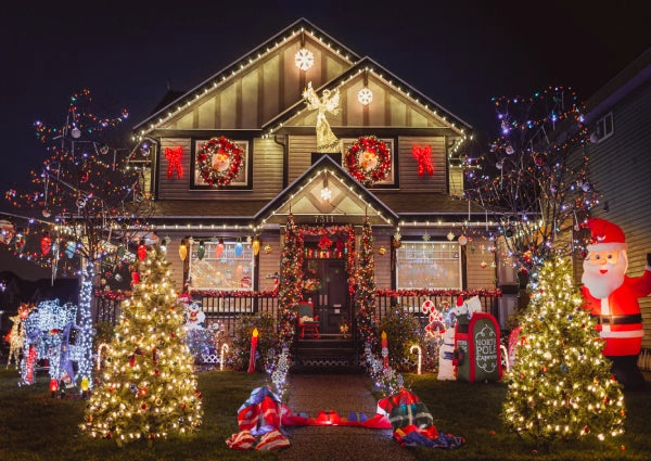 6 Amazing Outdoor Christmas Decorating Ideas