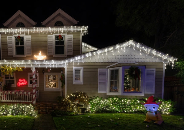 10 Outdoor Christmas Lights Ideas That Are Sure to Impress